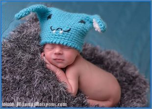 Buckteeth Bunny Baby Beanie Pattern