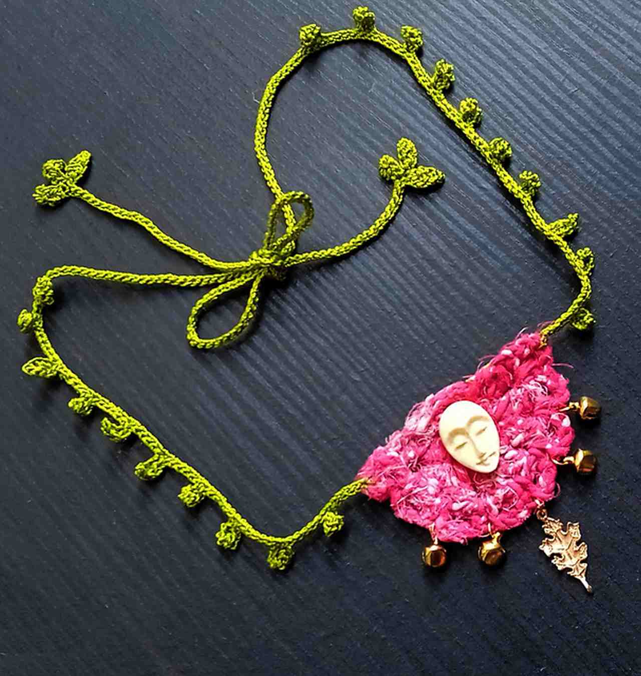 Crochet Flower Necklace Pattern